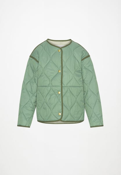 Buy Hailee Meadow at Molo SEO.productTitle