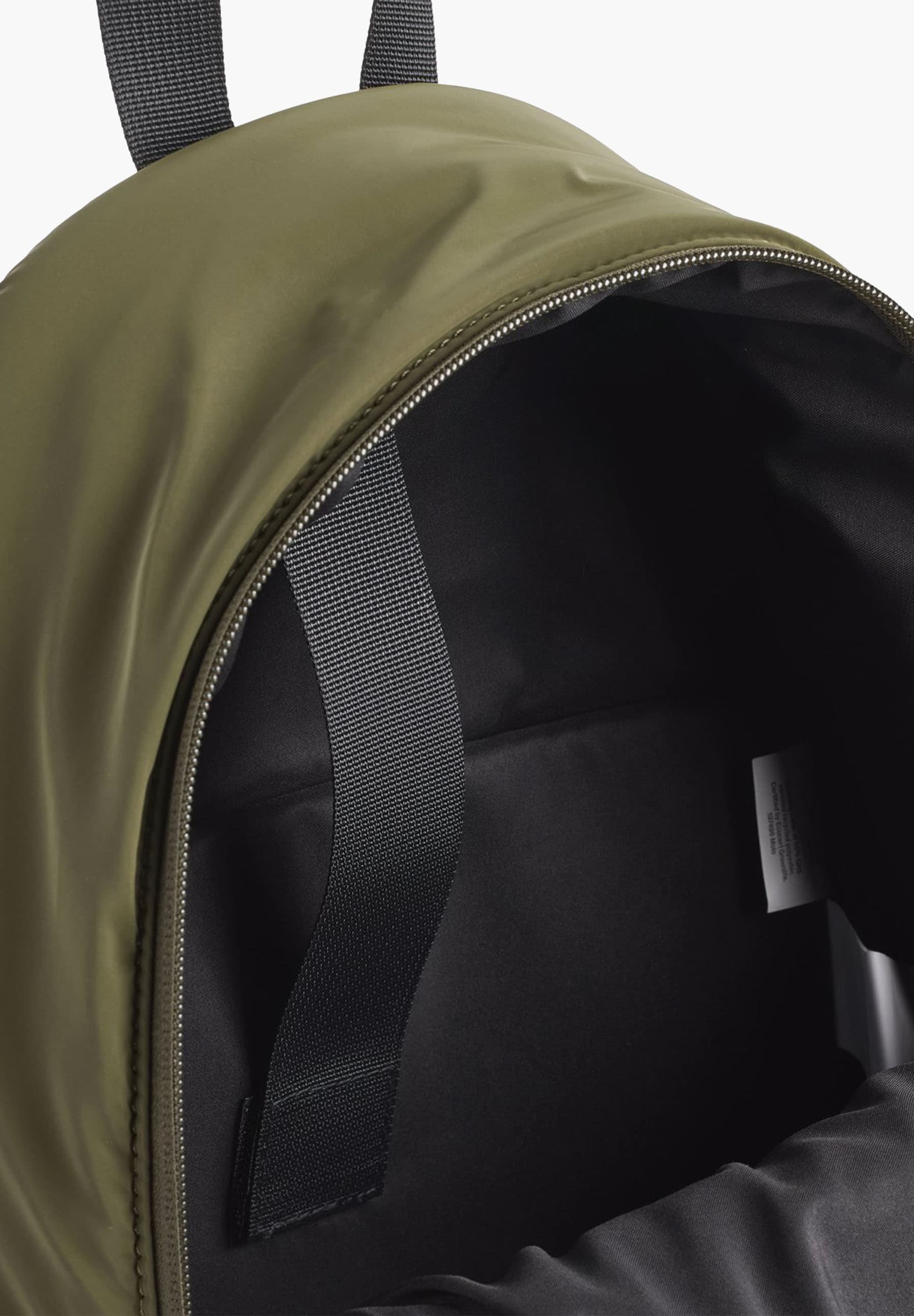 Backpack Stone Vegetation