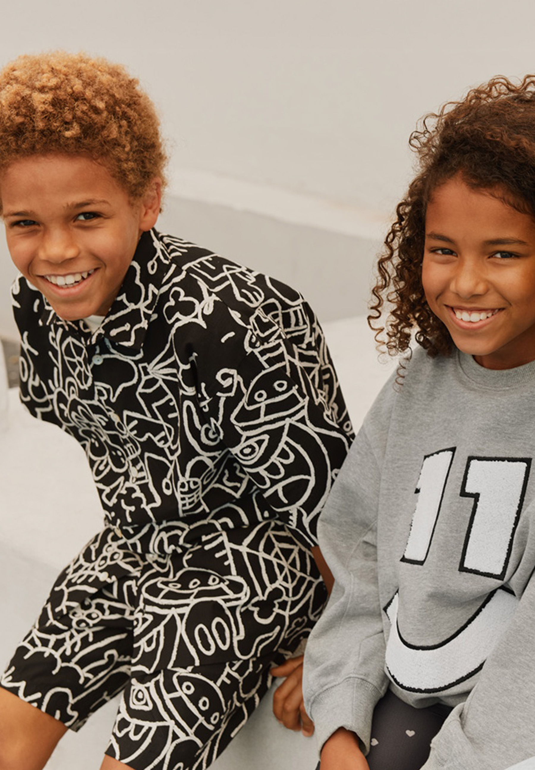 Richie Net Doodle Dark