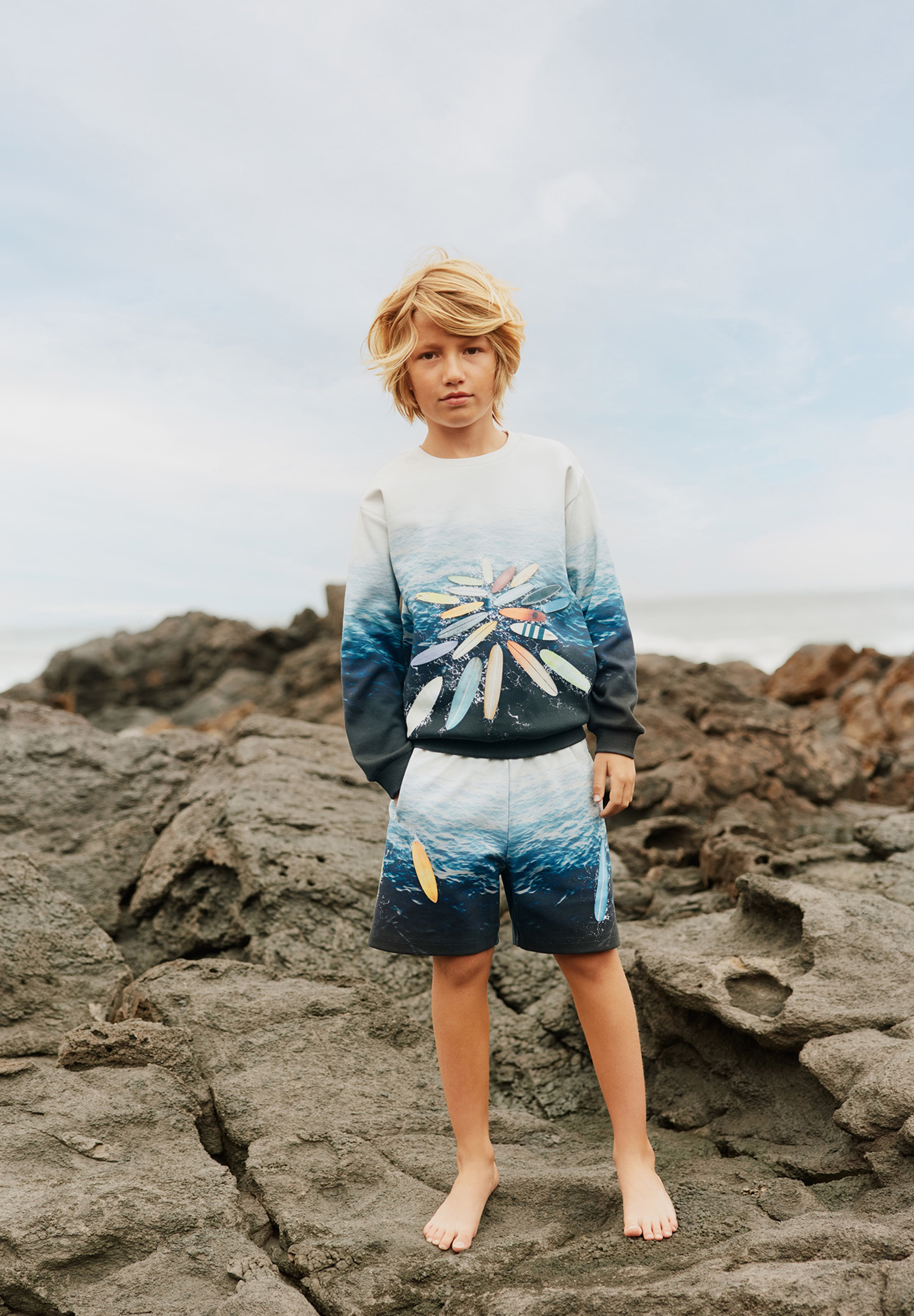 Amil Floating Boards