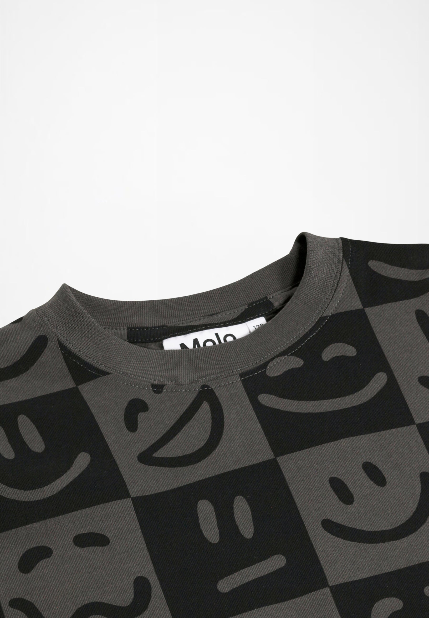 Riley Vibe Checks BLK