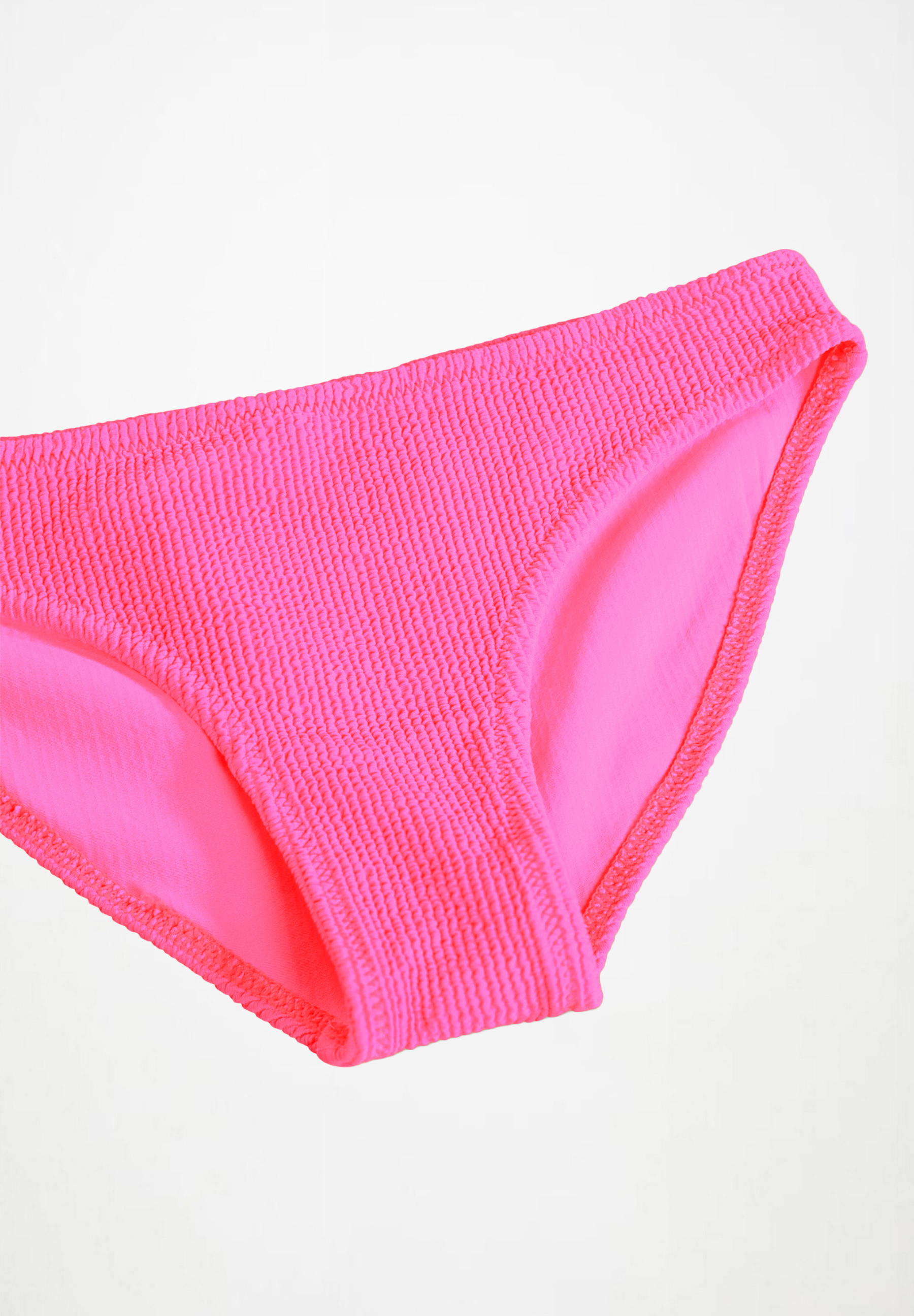 Nola Crepe Neon Pink