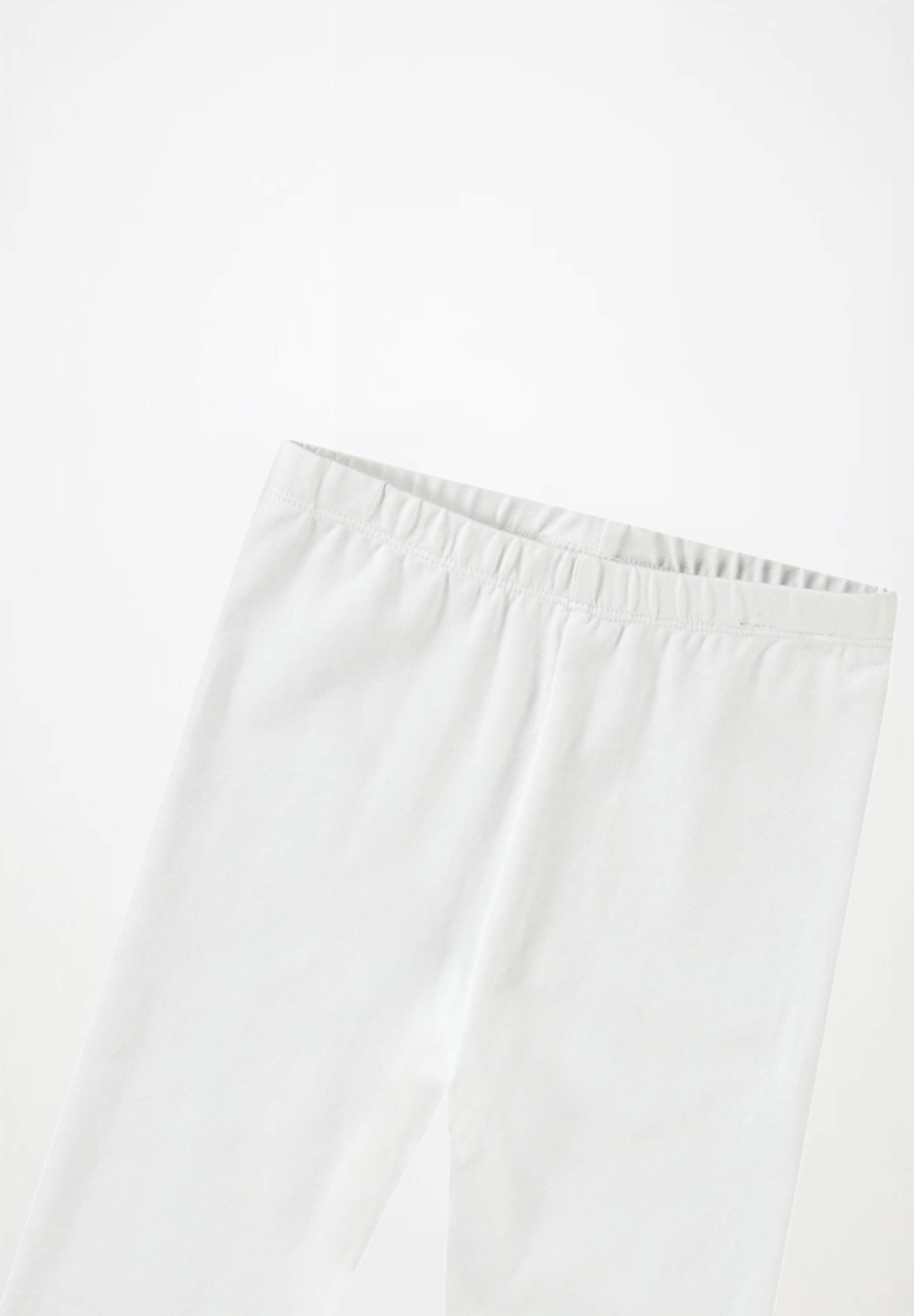 Nette Solid Crisp White