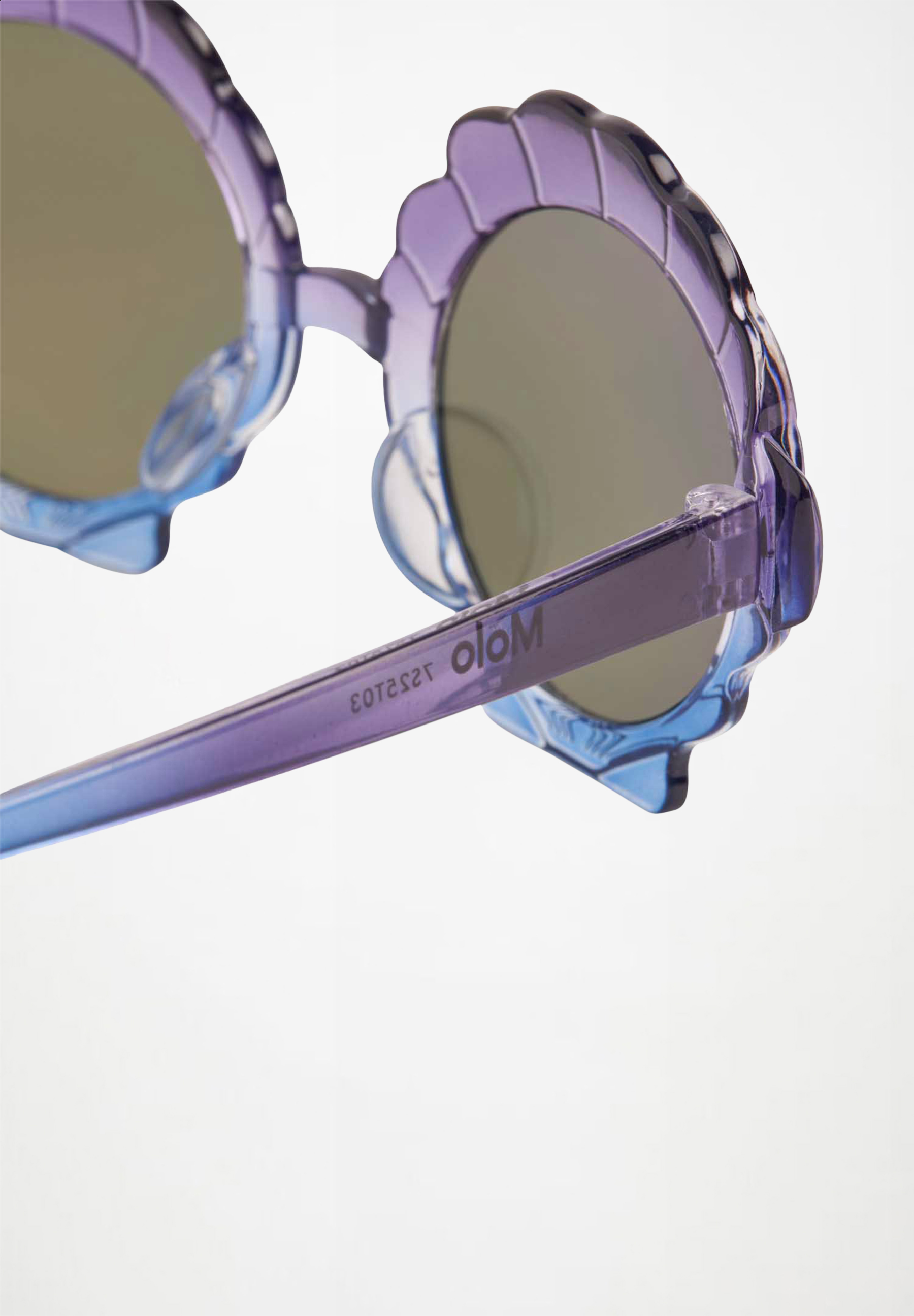 Seashell Granada Sky