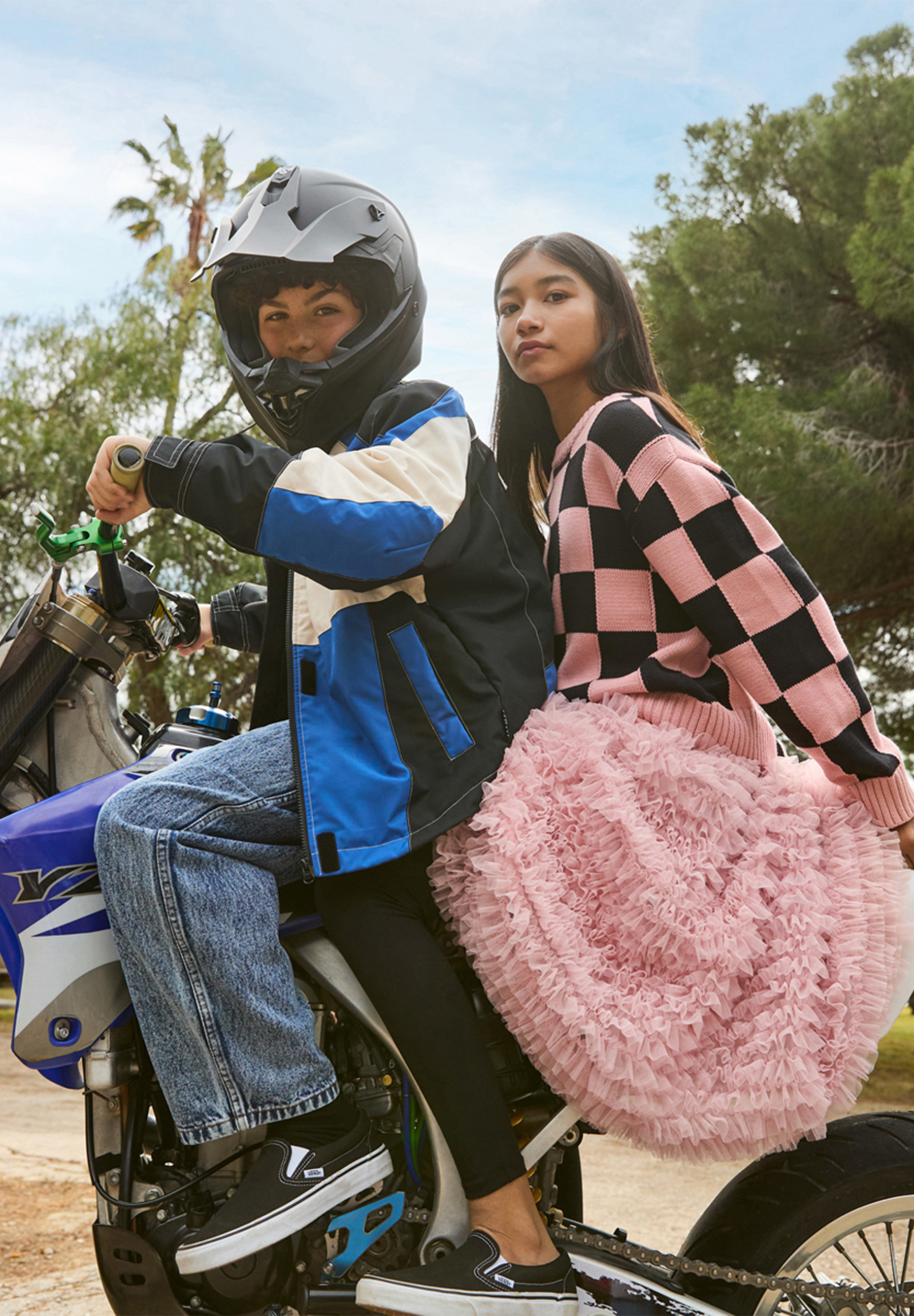 Gertina Black Rose Check