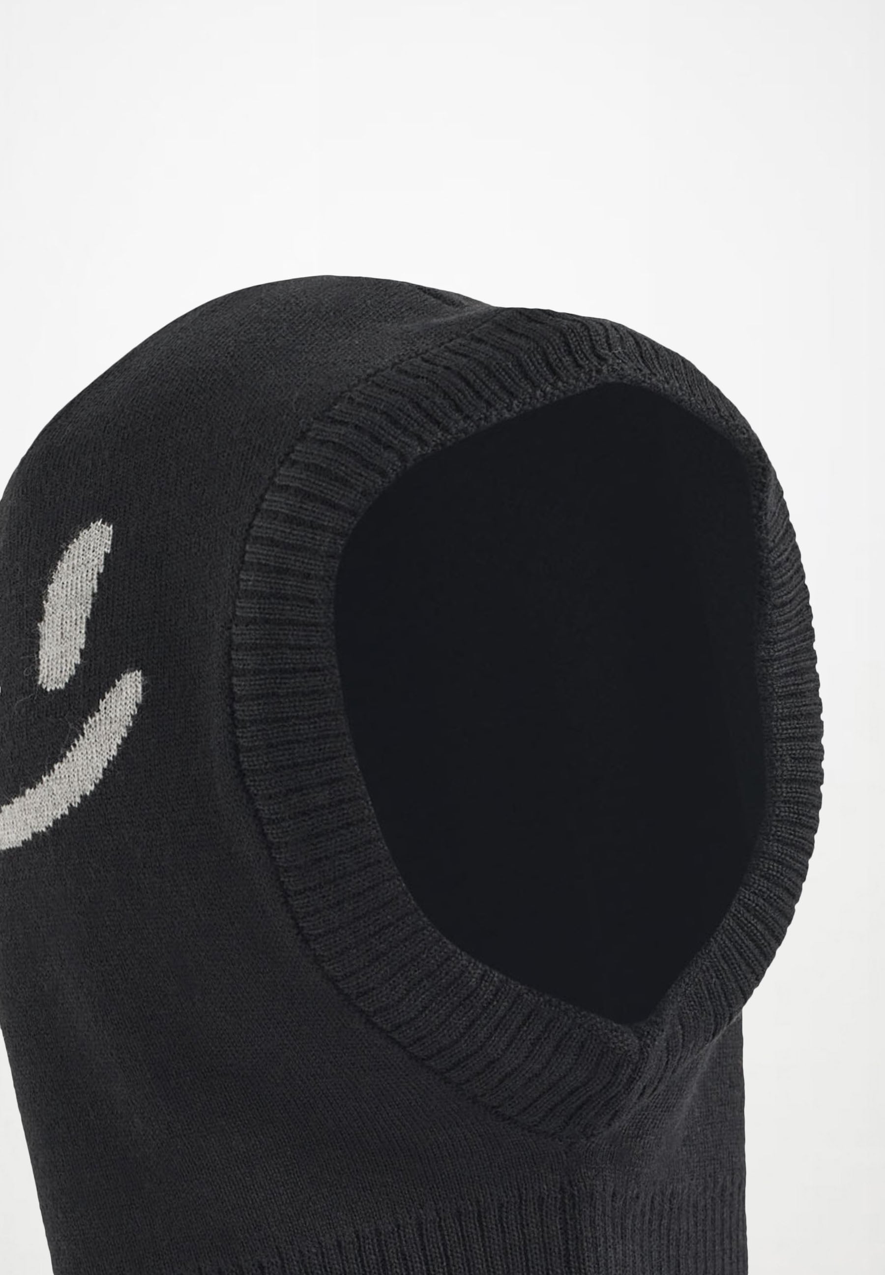 Snow Black
