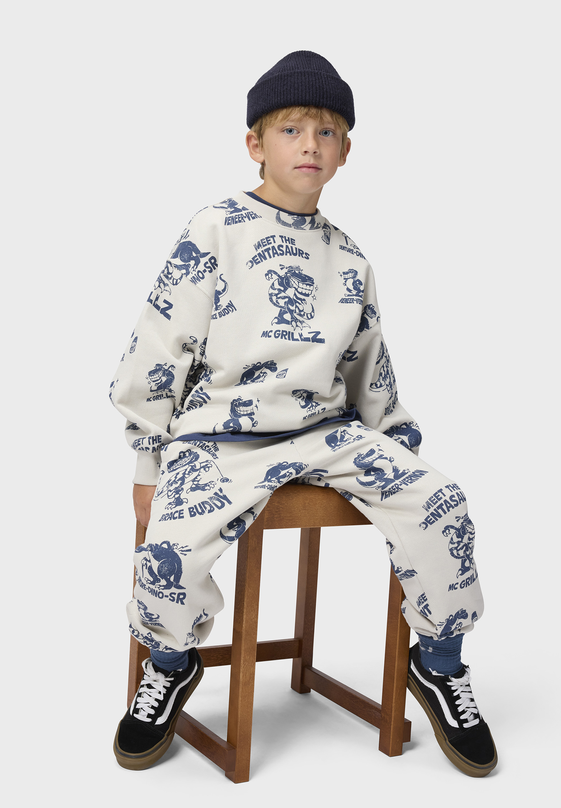 Adan Dino Moon