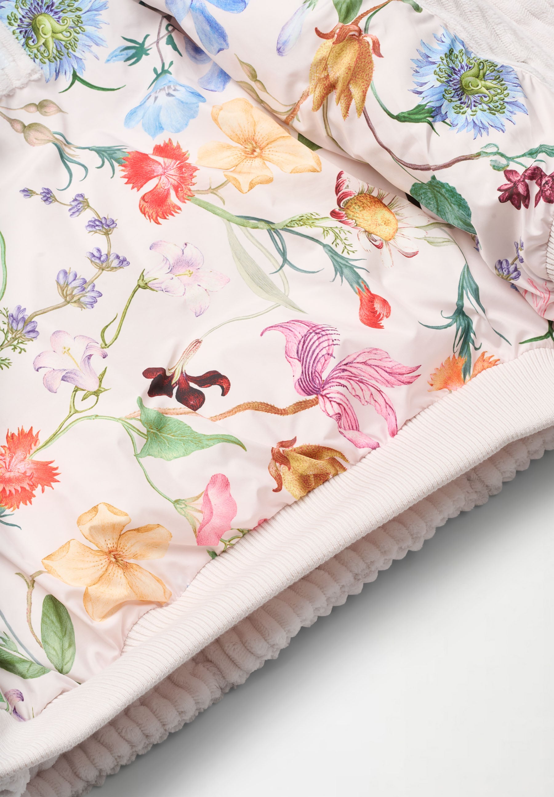 Hansine Pastel