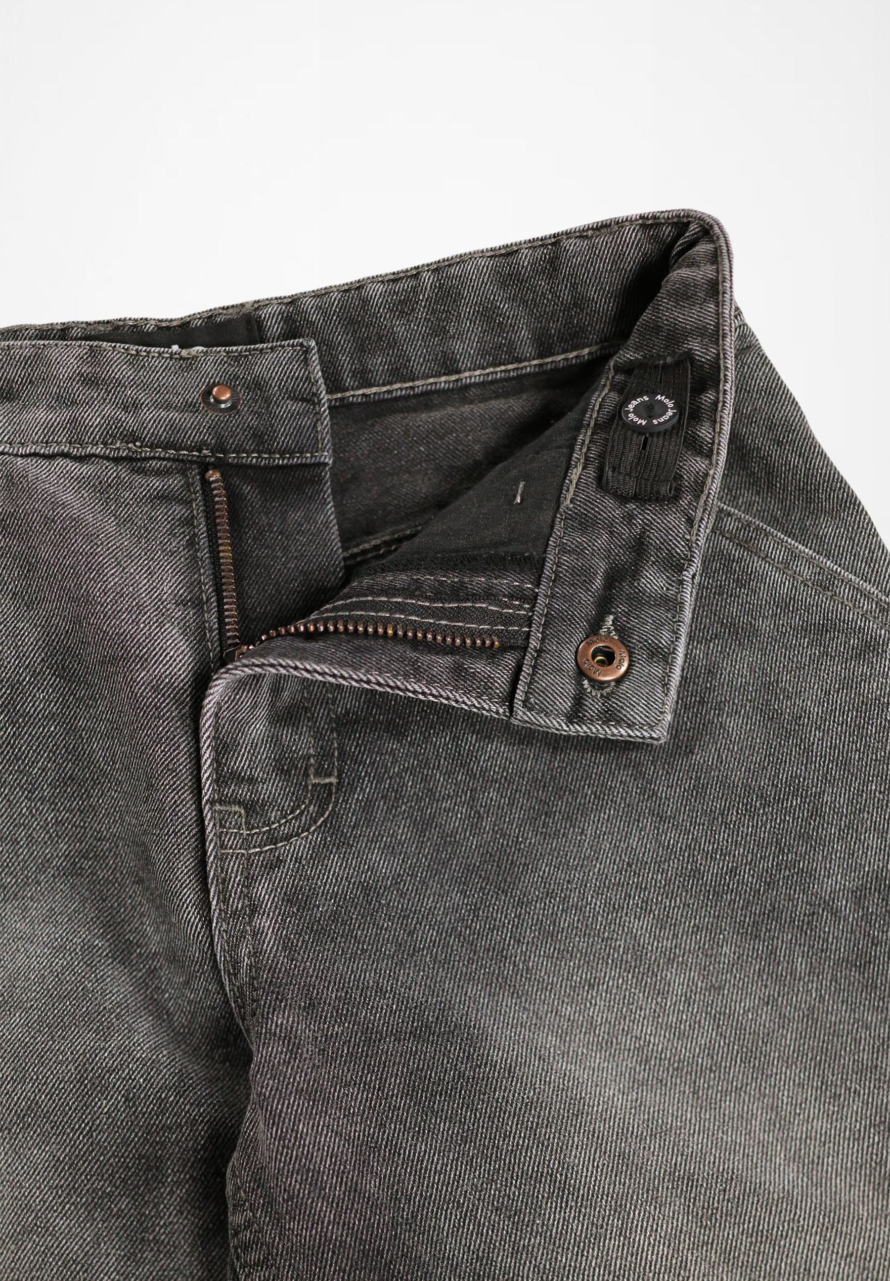 Archer Washed Black