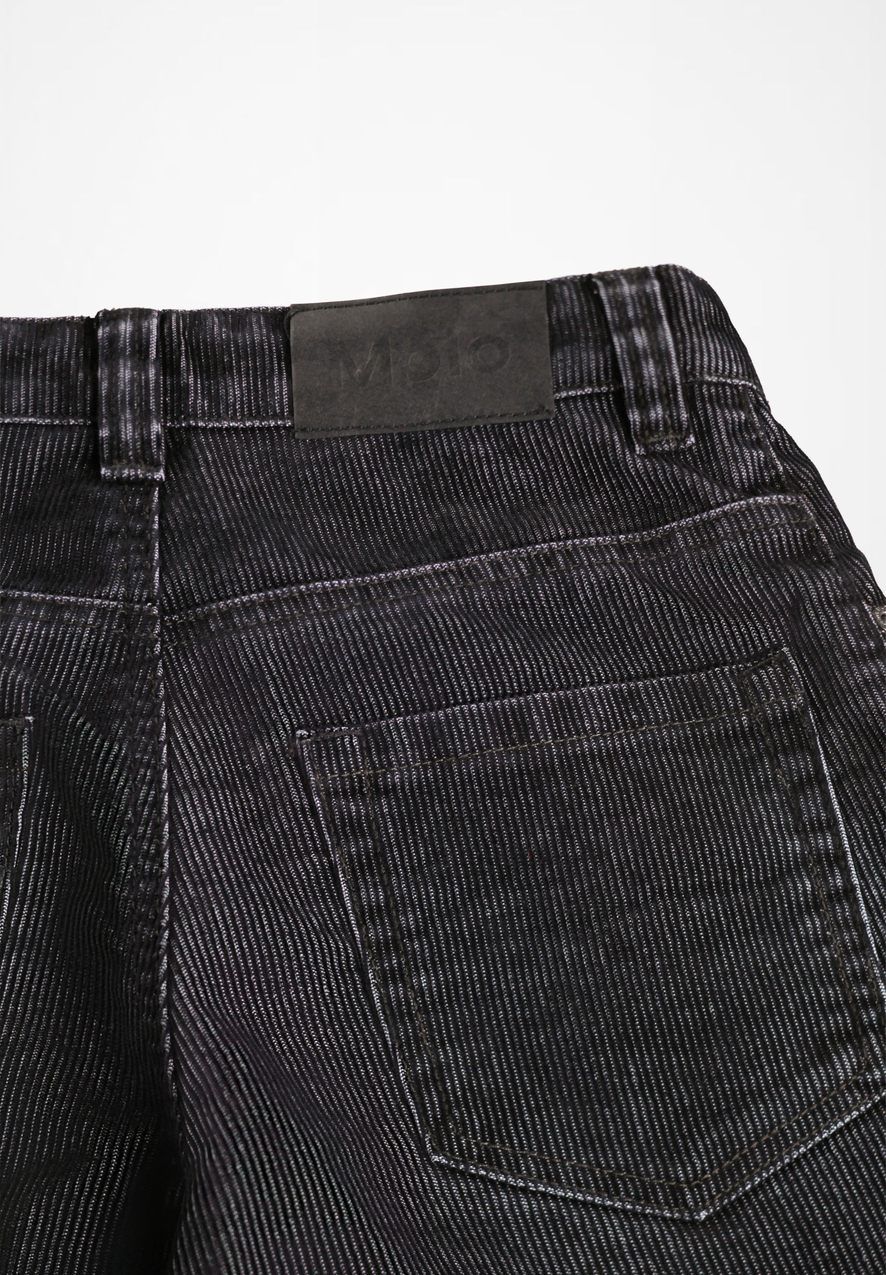 Aska Washed Black