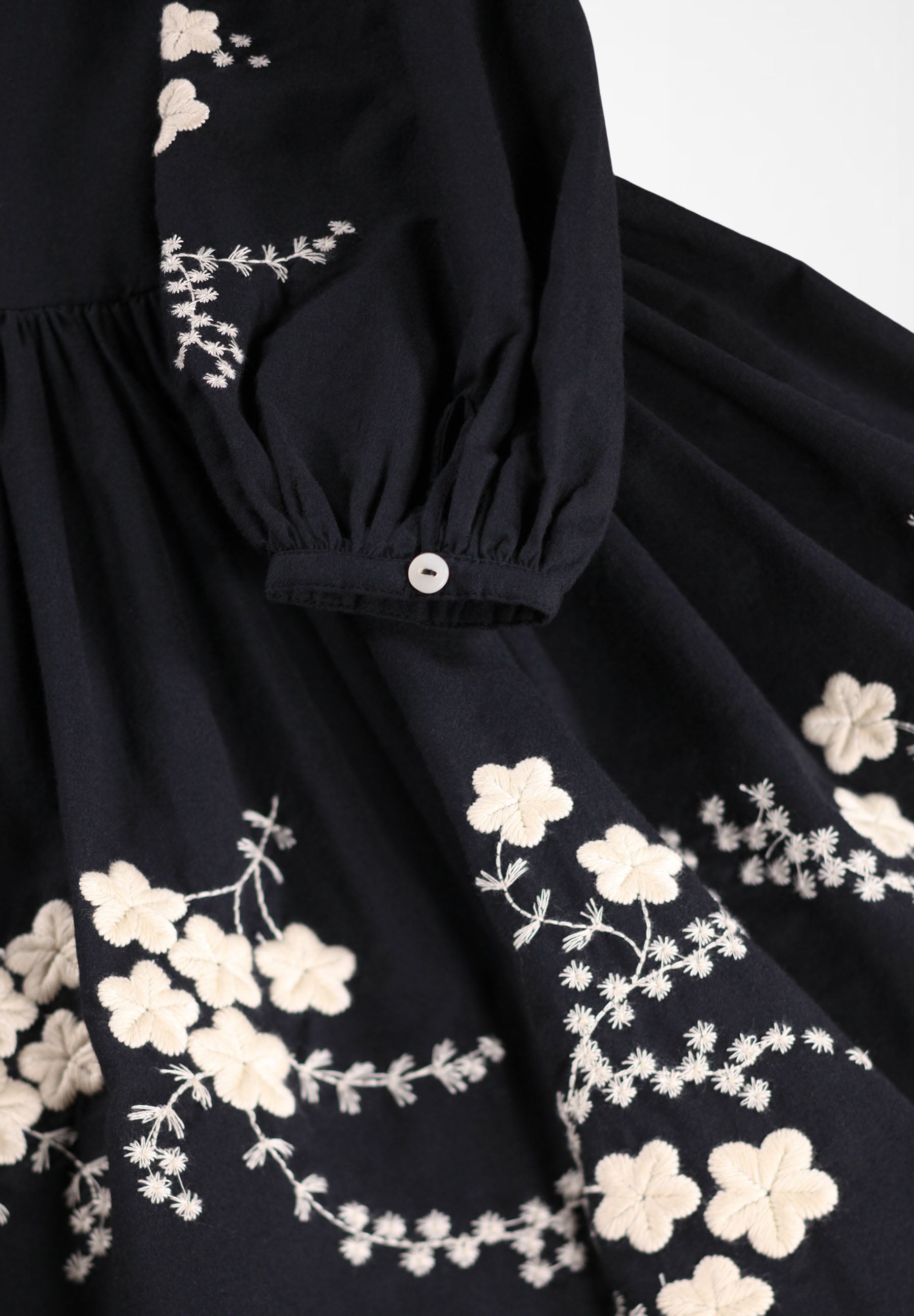 Camma Black