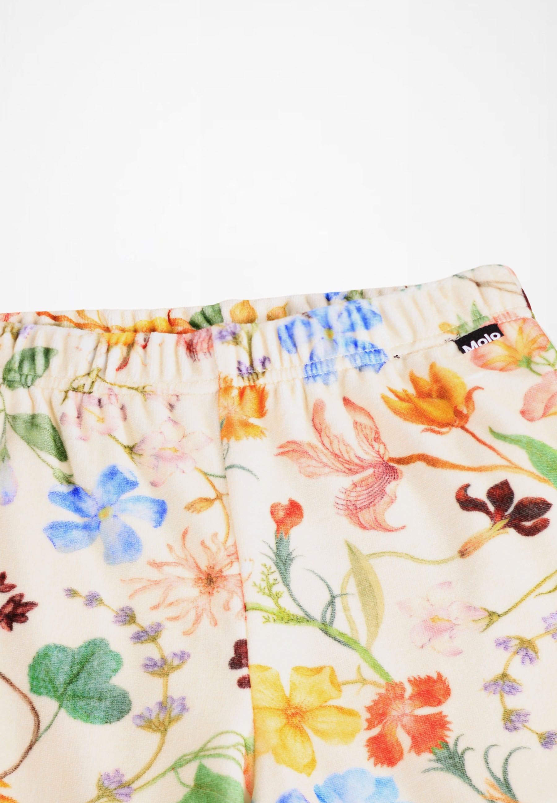Adriana Vintage Flowers