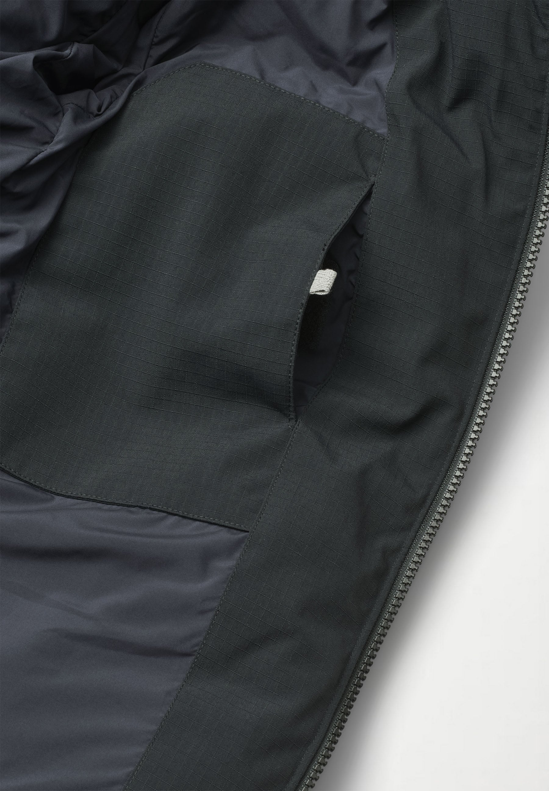 Hilo Black