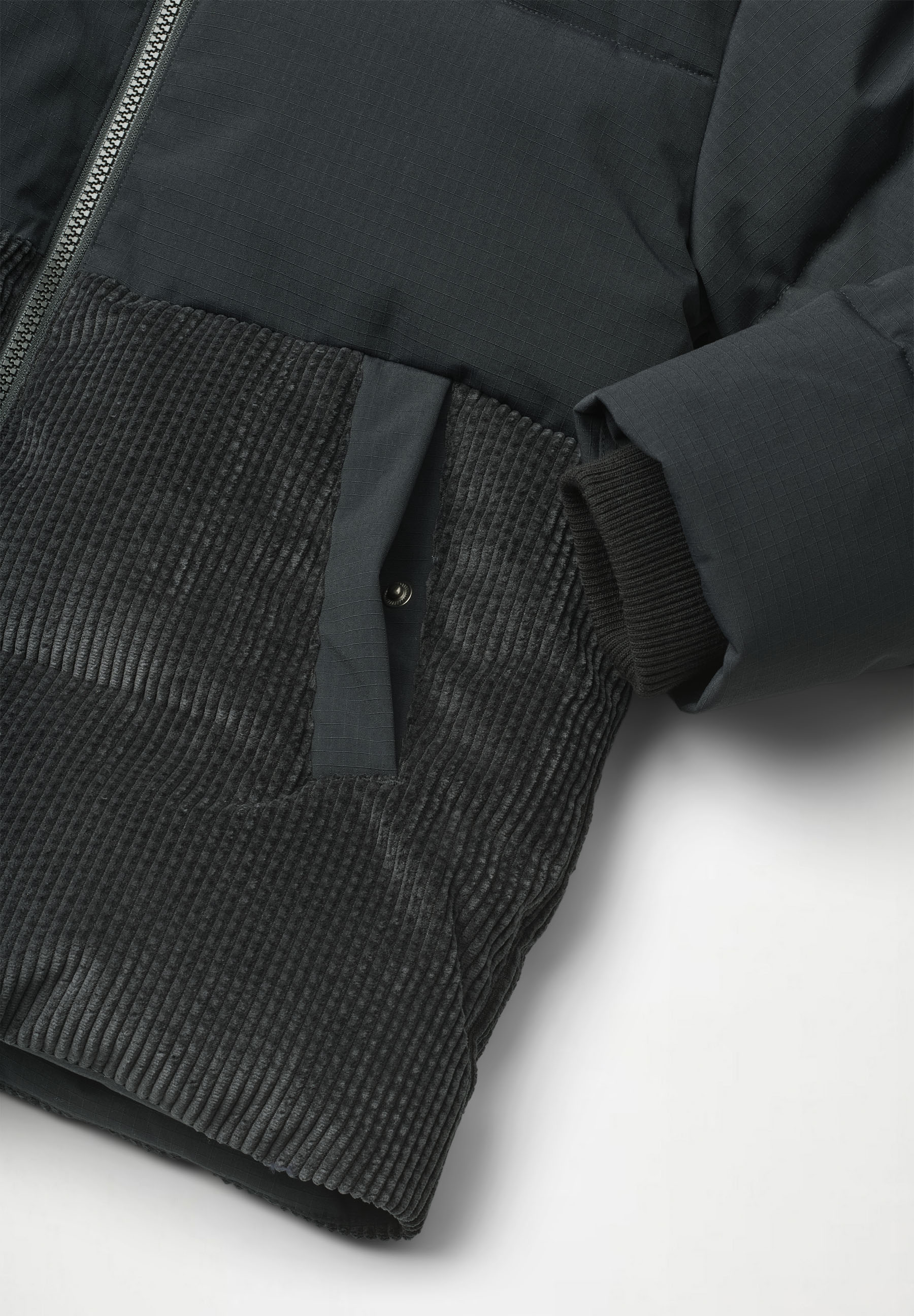 Hilo Black