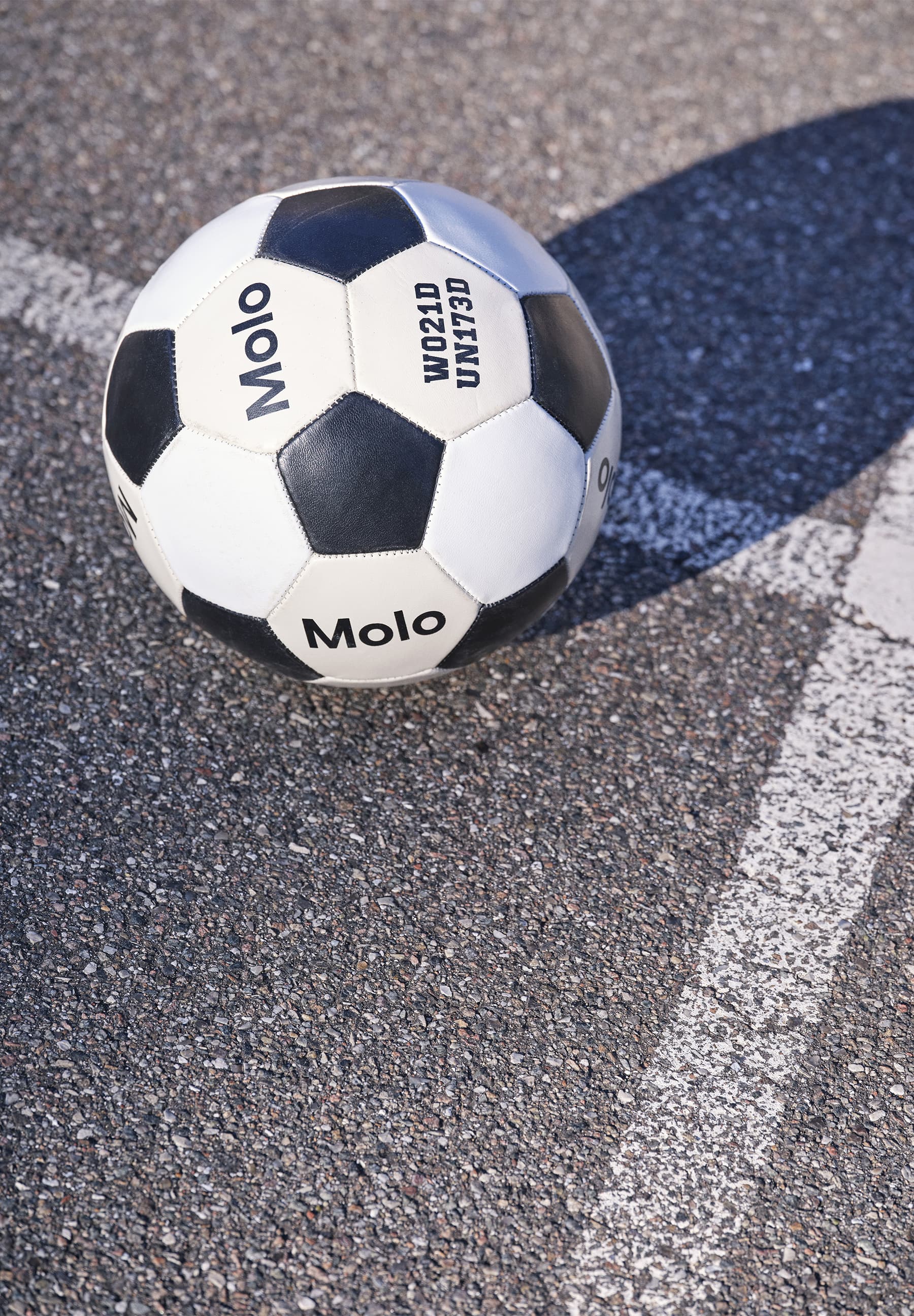 Football W26 Football Colour
